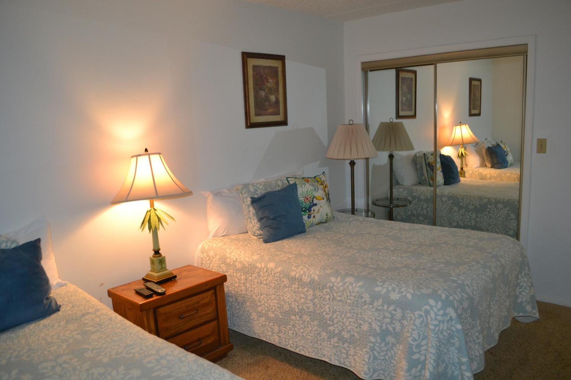 Holiday home Beachfront 2br Condo, Suntide Iii, Unit 209 *