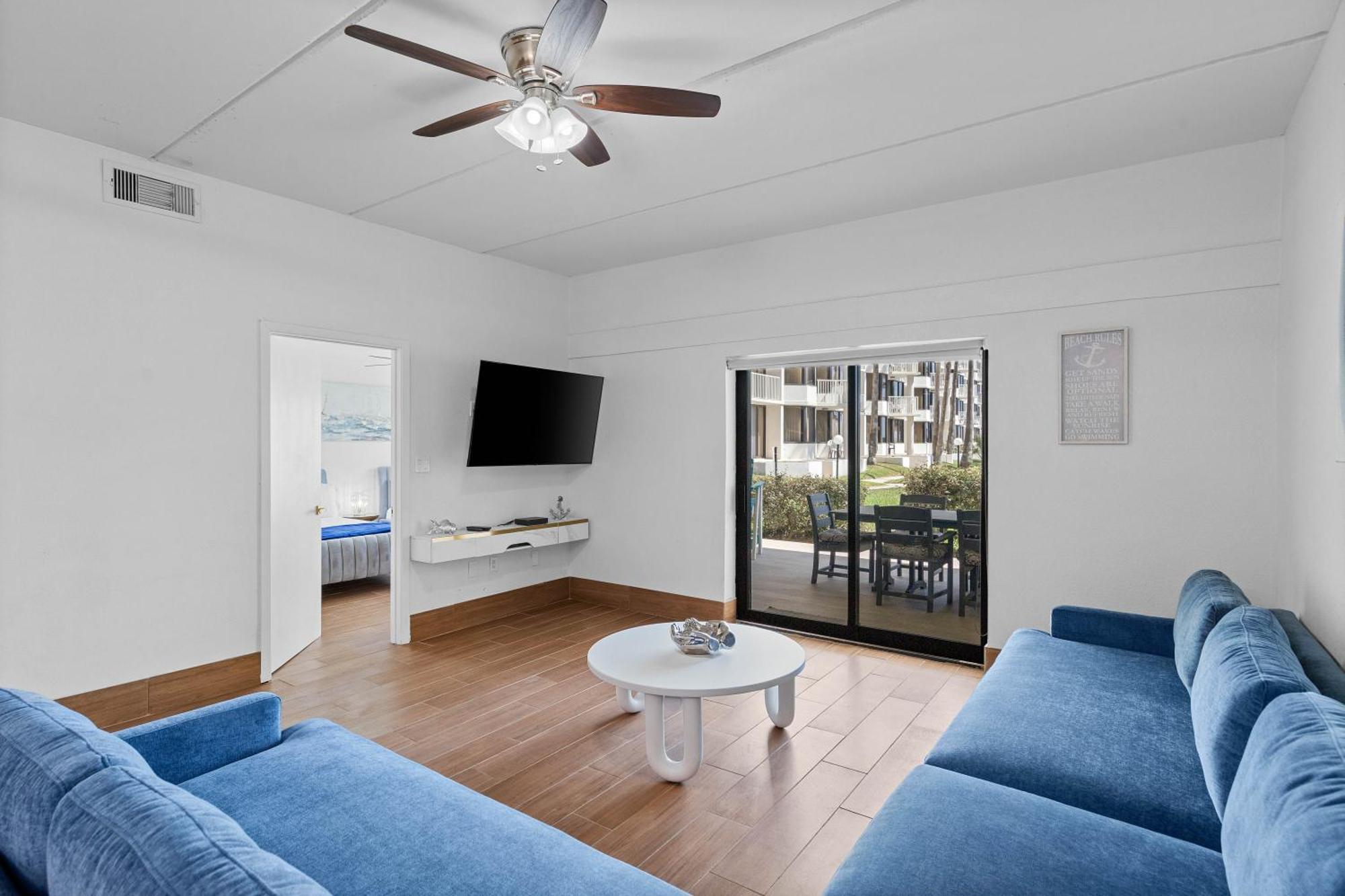 Ground Floor Beachfron 2steps From Amenities Saida Holiday home South Padre Island