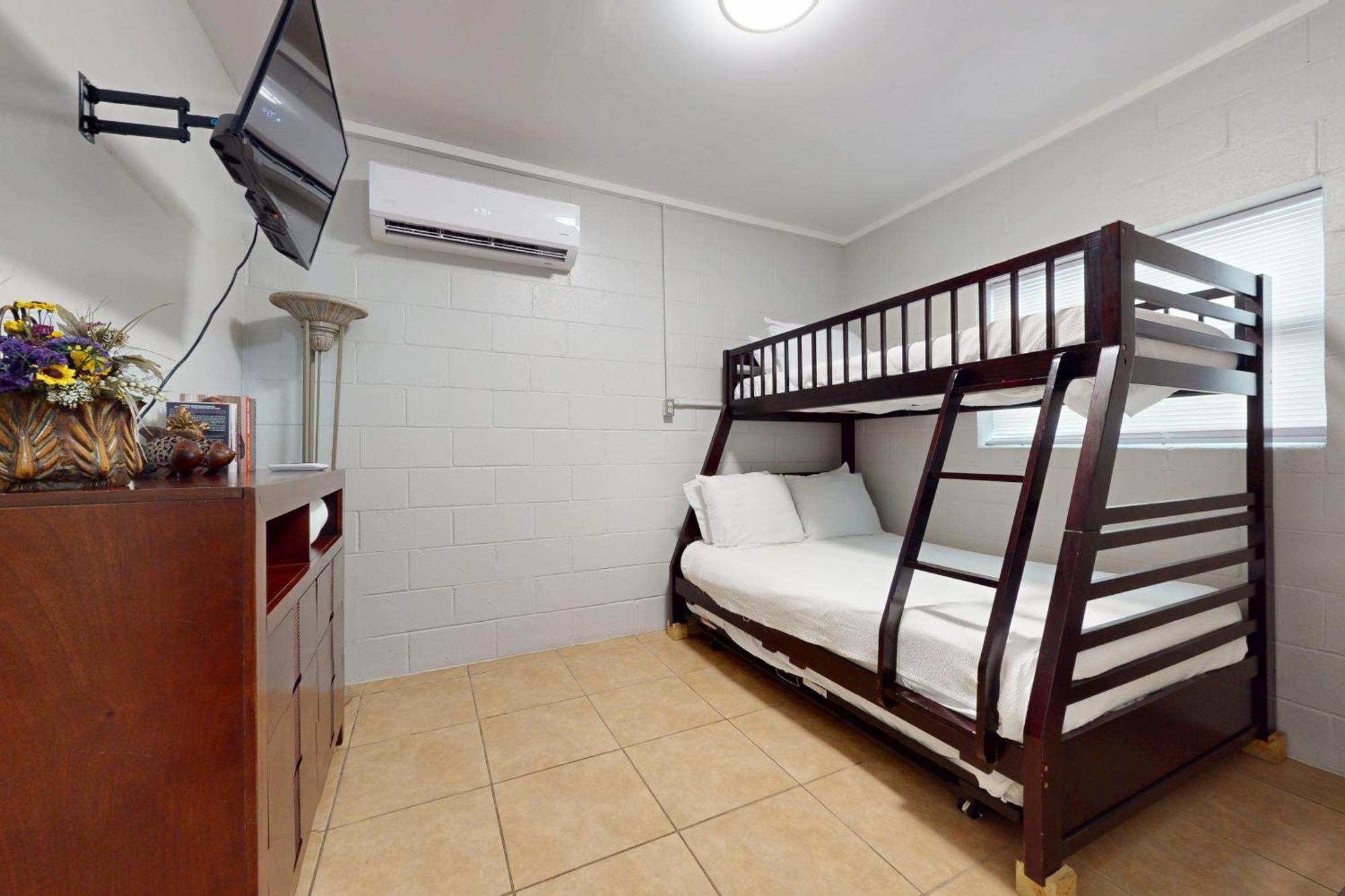Holiday home White Granite *