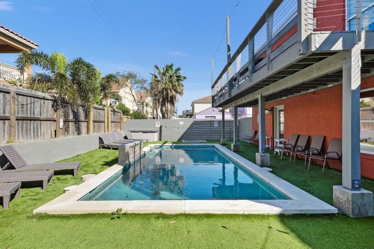 Paradise Getaway In *