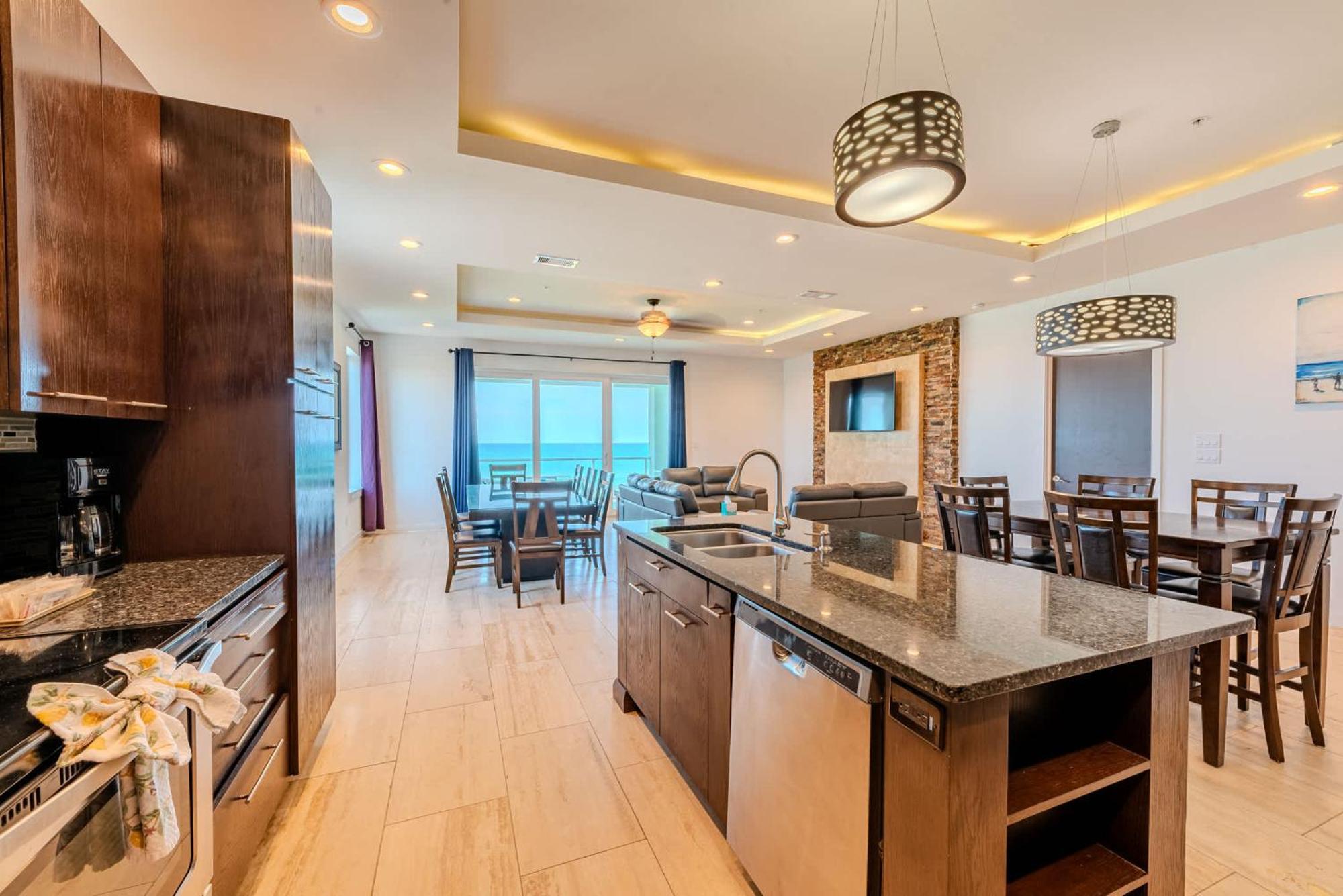 5 Bedroom Beachfront - 4th Floor Apartment South Padre Island