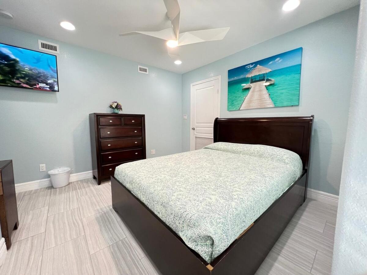Holiday home Fam Reunion, Beachview, Ev Charger Heated Pool, Jacuzzi, Billiard *