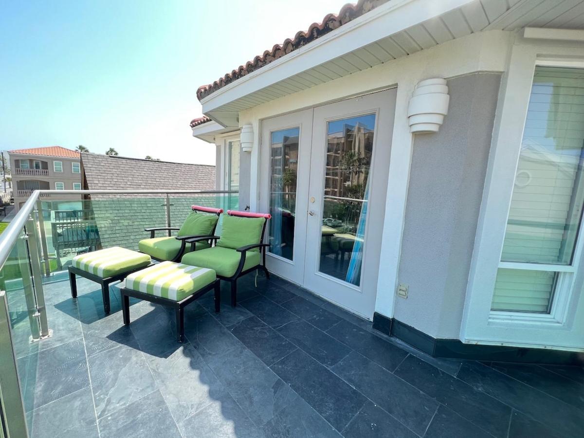 Holiday home Fam Reunion, Beachview, Ev Charger Heated Pool, Jacuzzi, Billiard