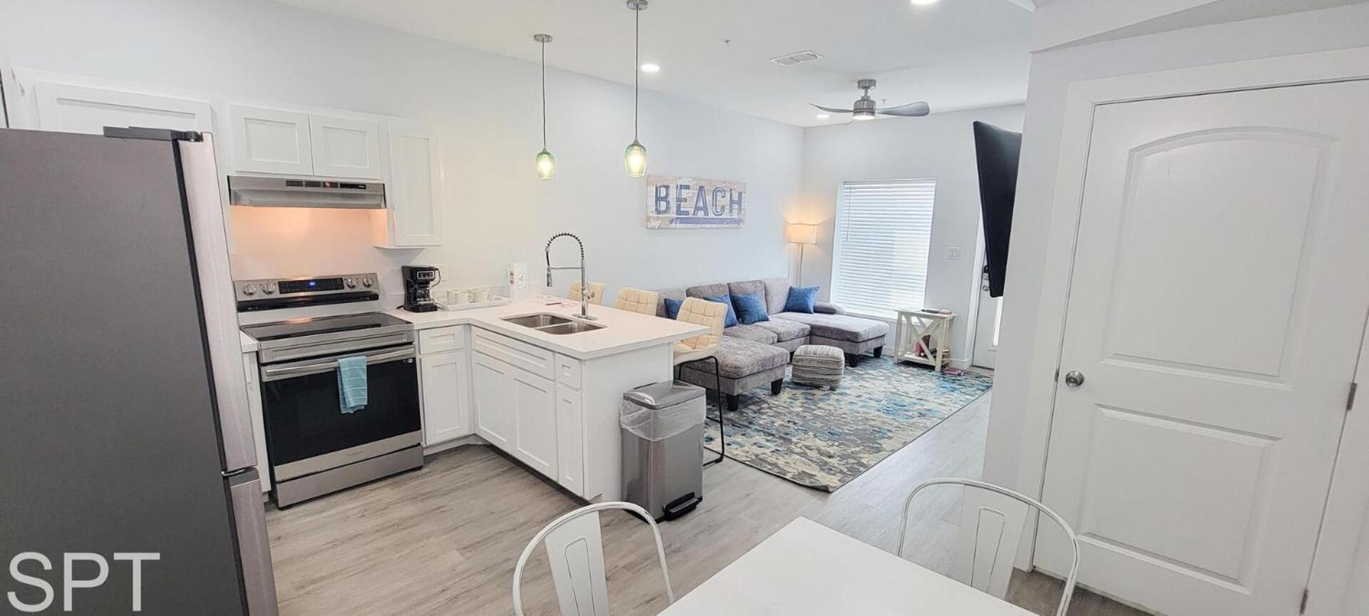De Laguna 4 *