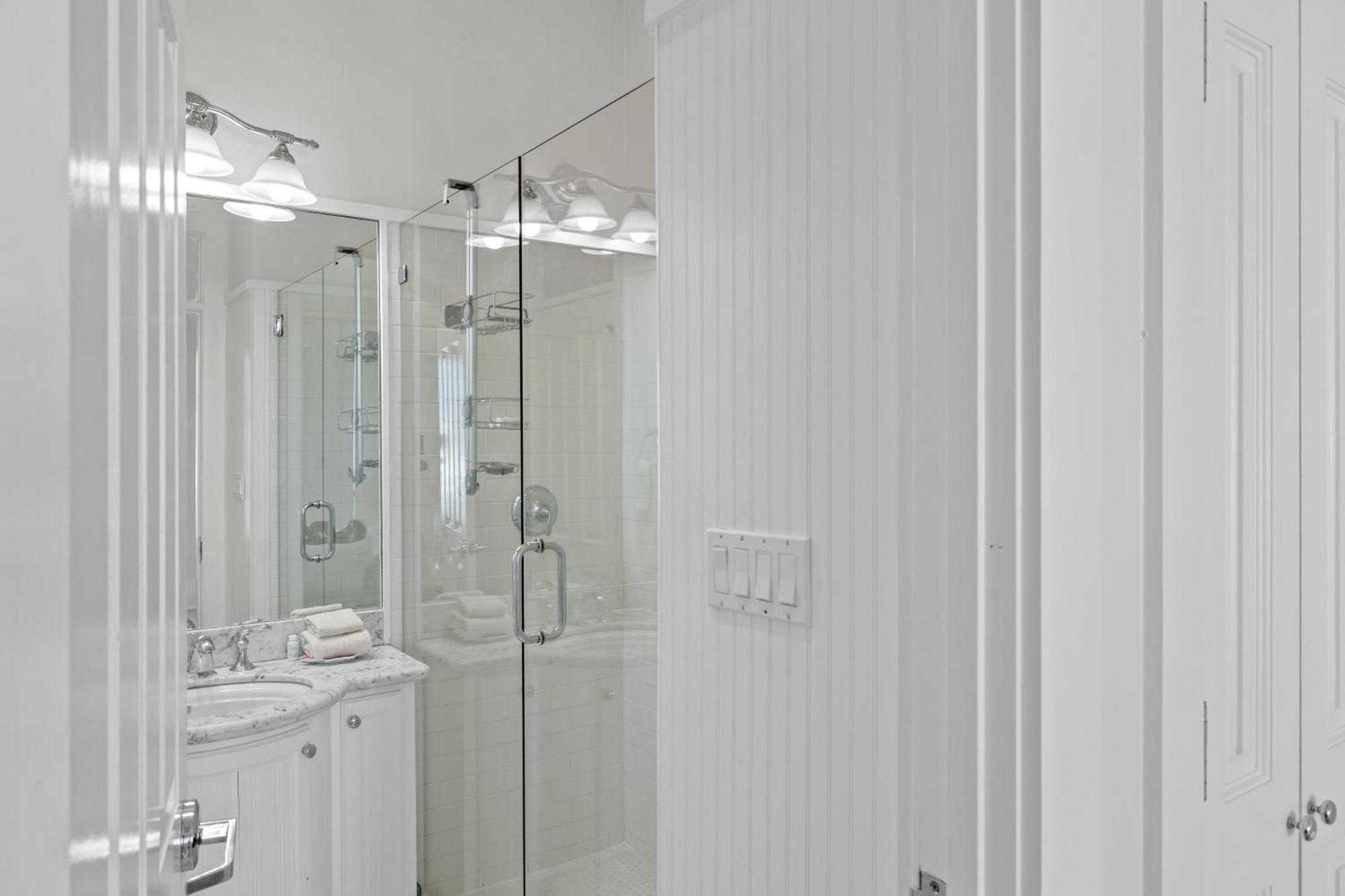 Holiday home Avalon - Townhouse At The Shores