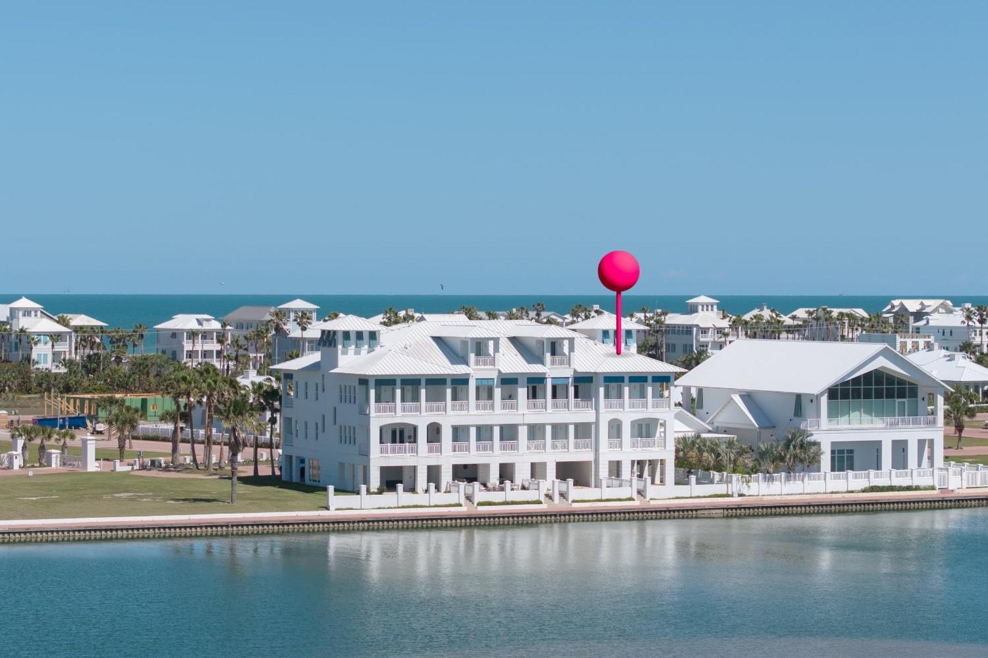 Avalon - Townhouse At The Shores