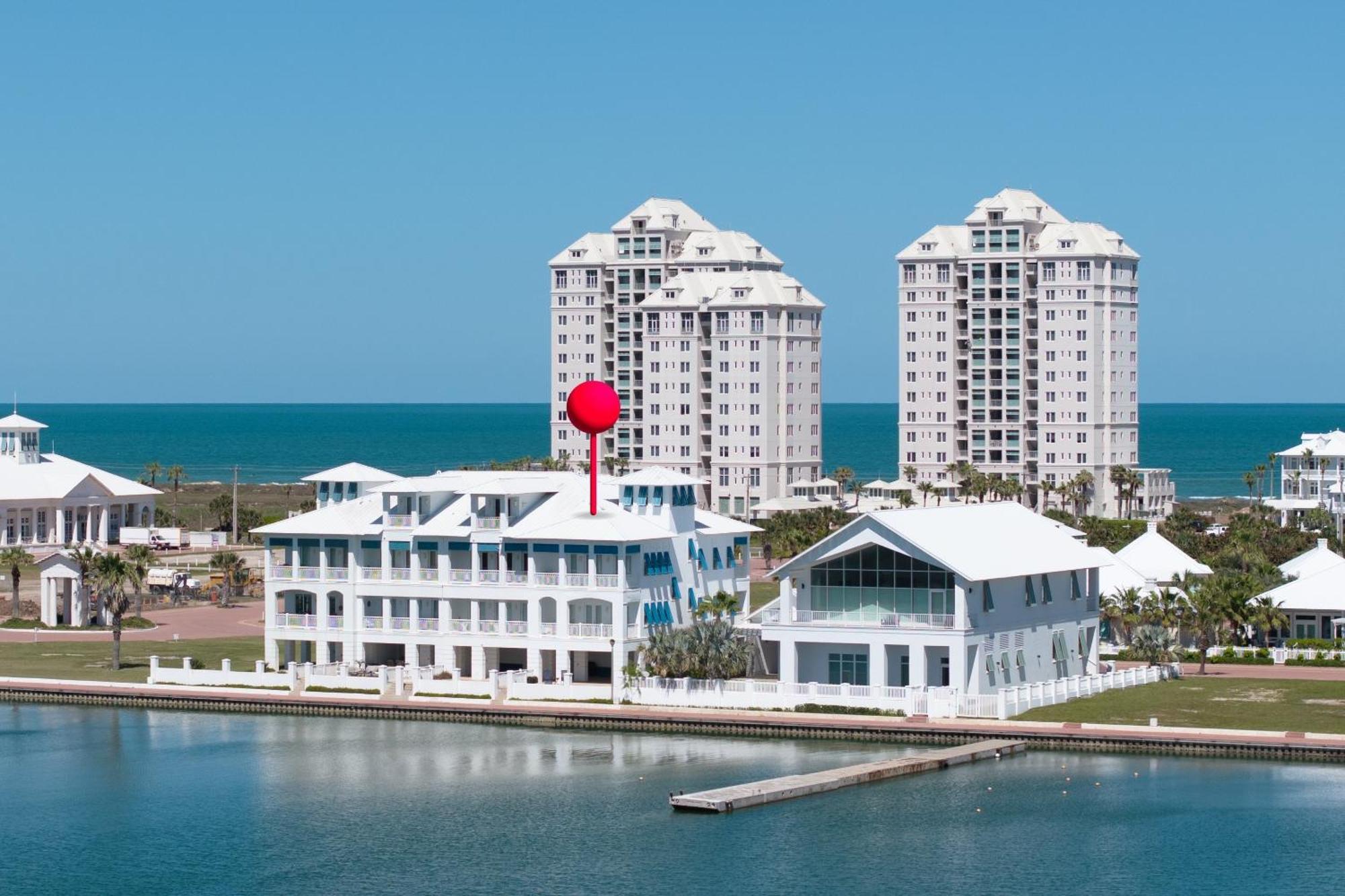 Avalon - Townhouse At The Shores