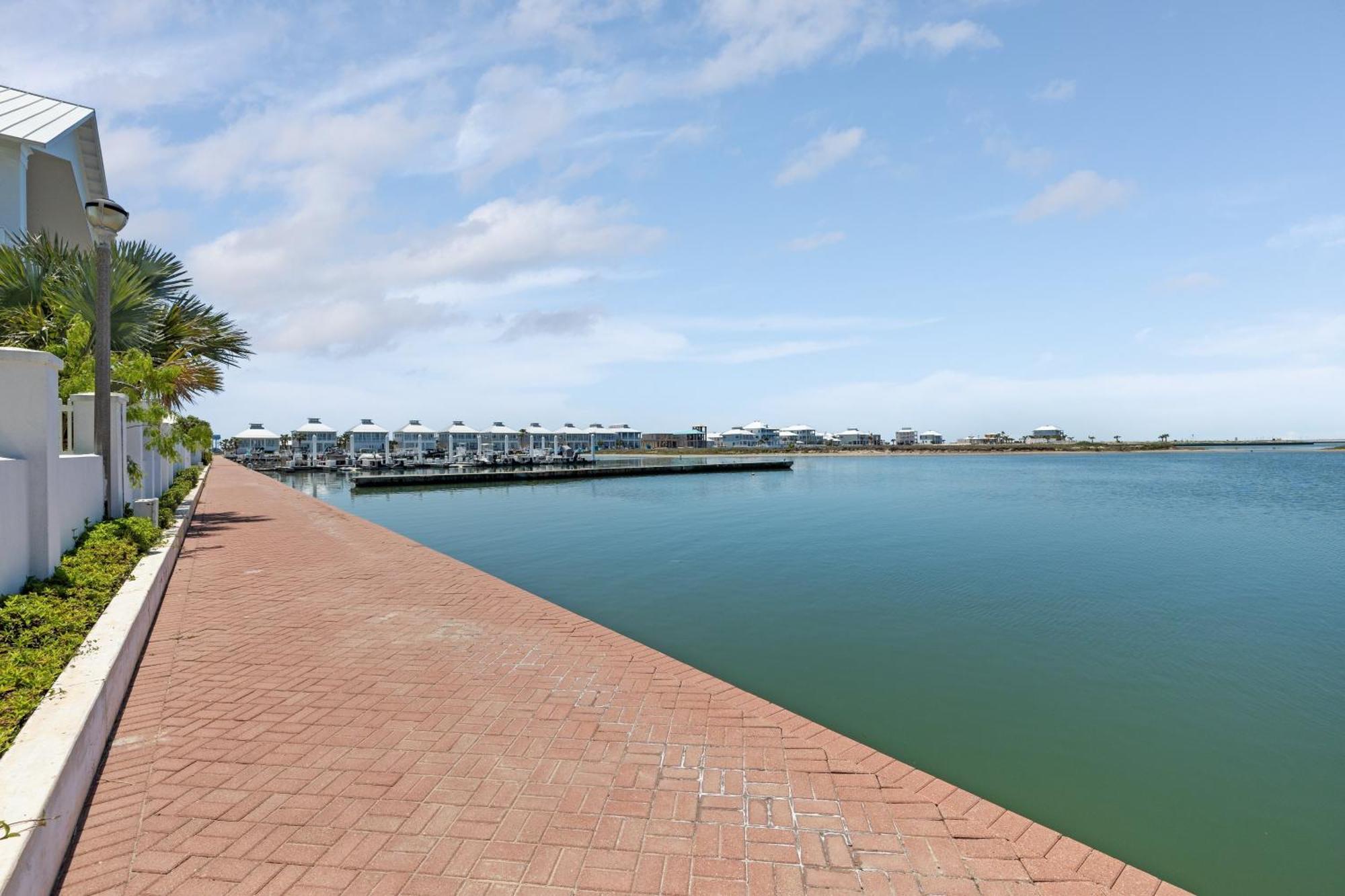 Holiday home Avalon - Townhouse At The Shores *