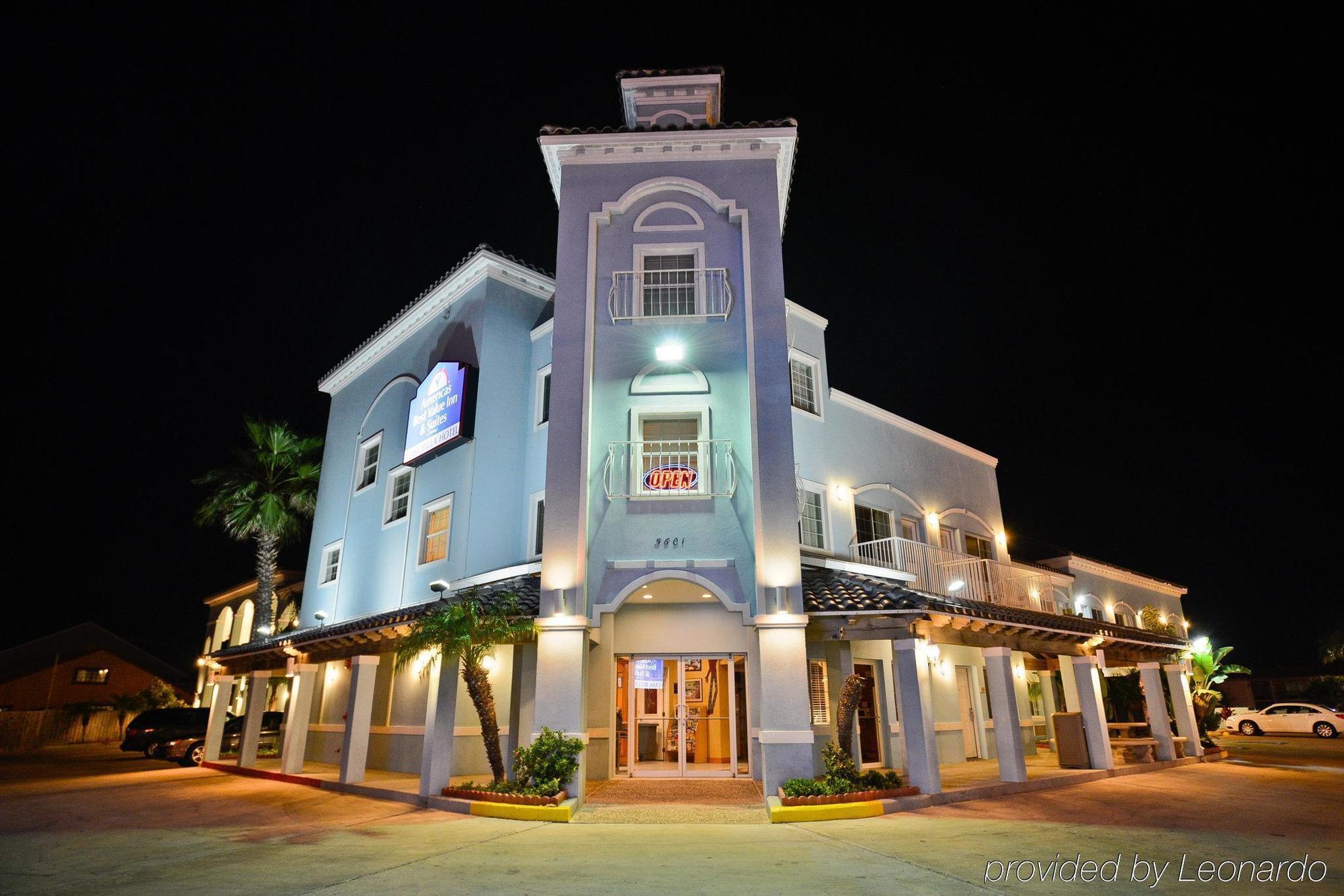 Casa Bella And Hotel 2*