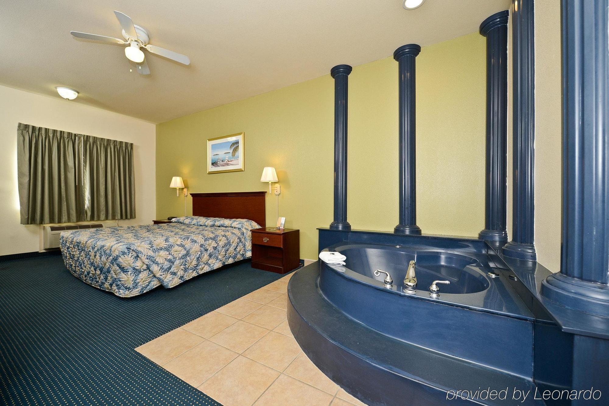 Hotel Casa Bella And