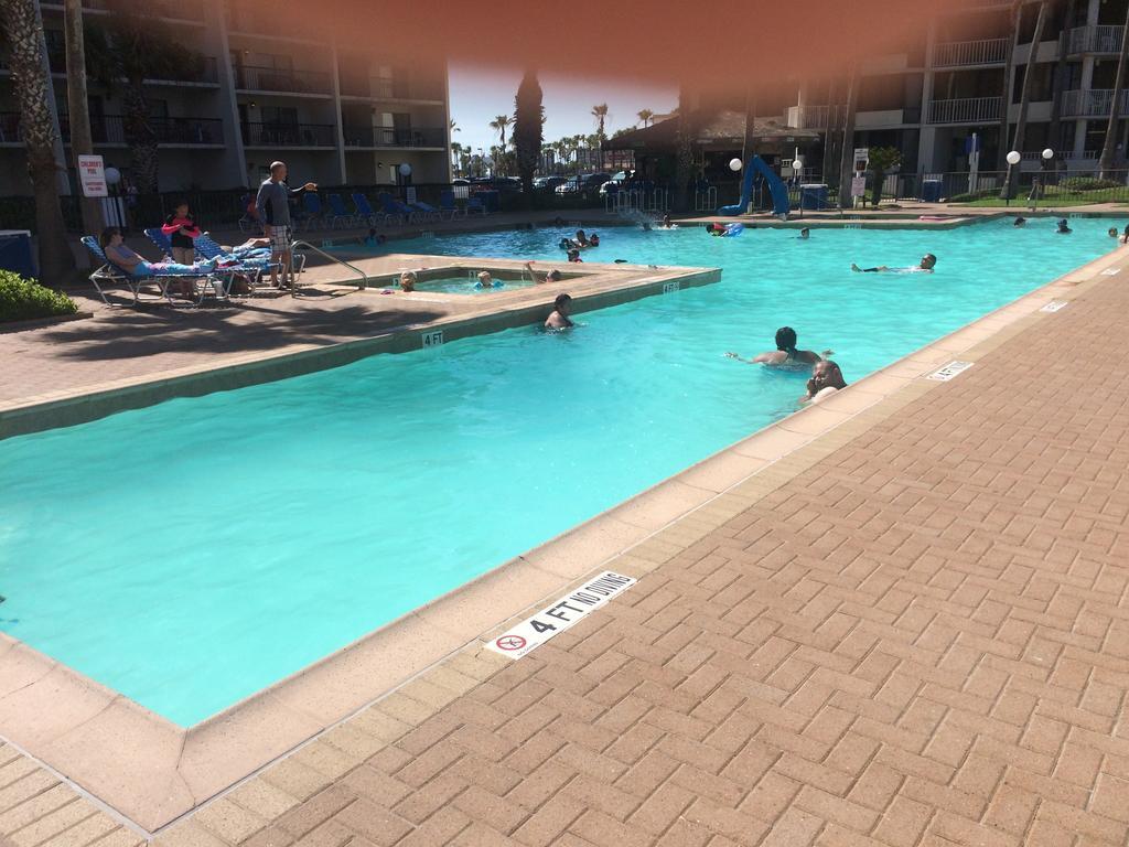 Beachside 2 Bedroom Sleeps 9 * South Padre Island
