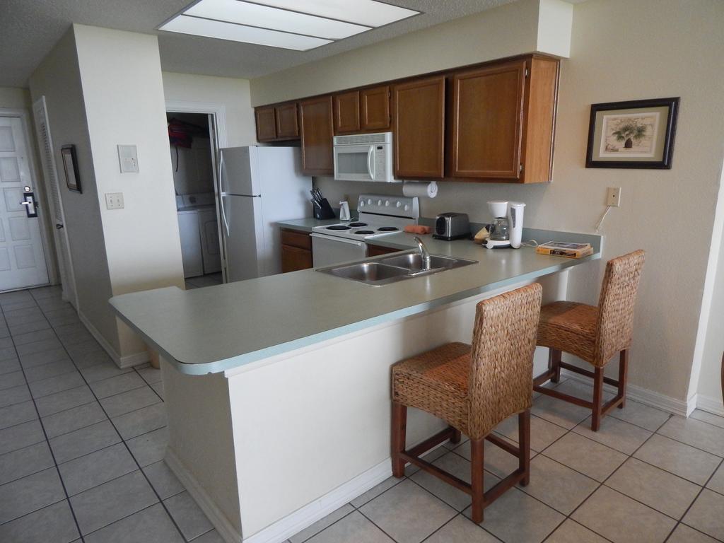 Suntide III Condominiums Aparthotel