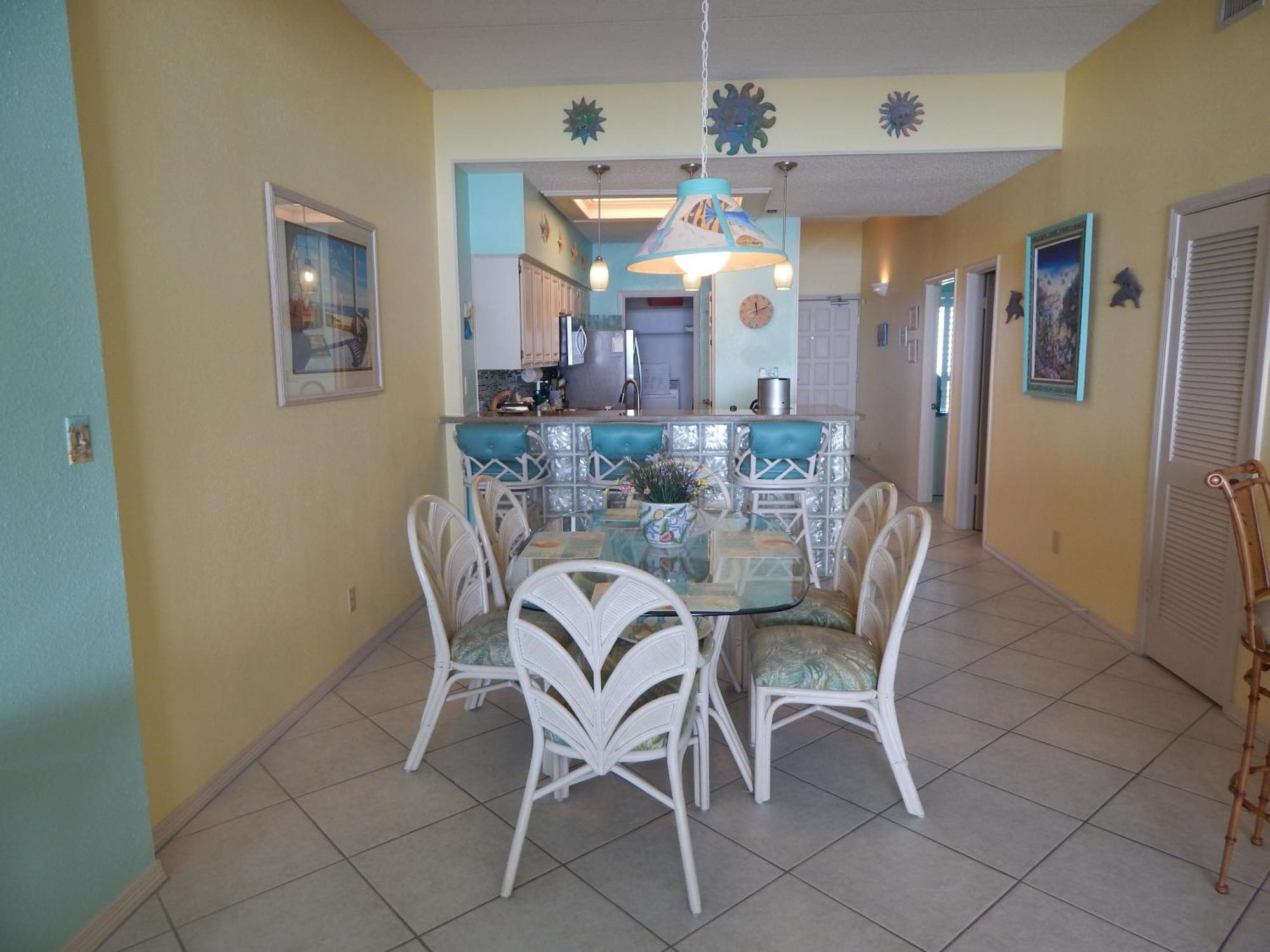 Suntide III Condominiums 3*