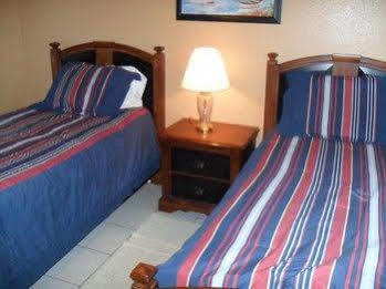 Hotel Front By Island Services