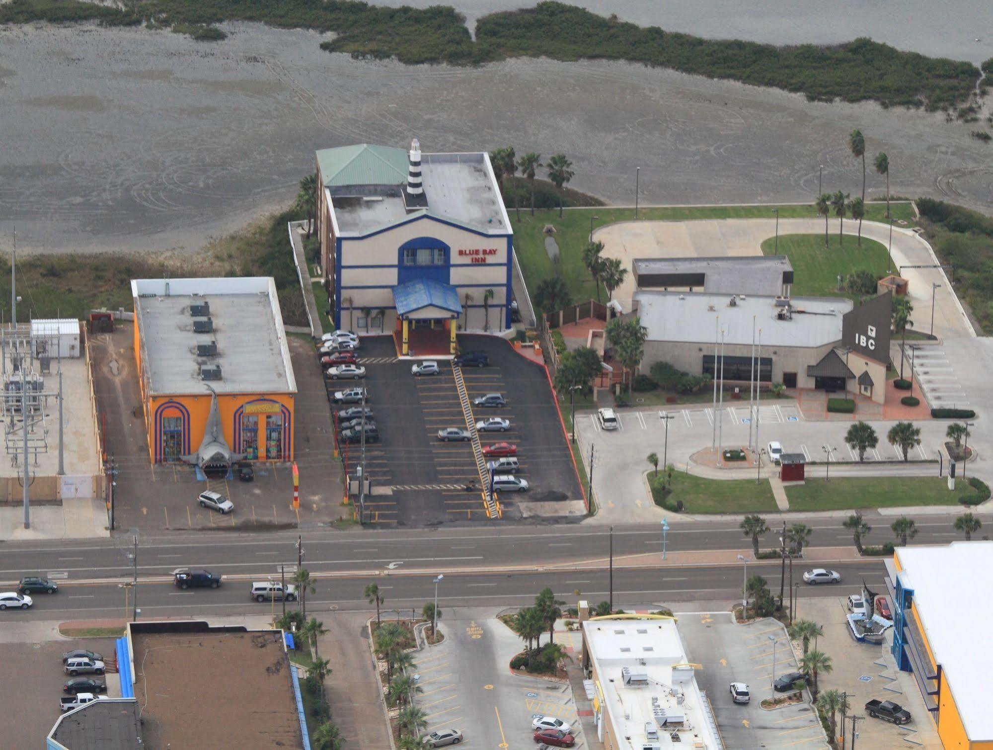 Blue Bay And Hotel 2*