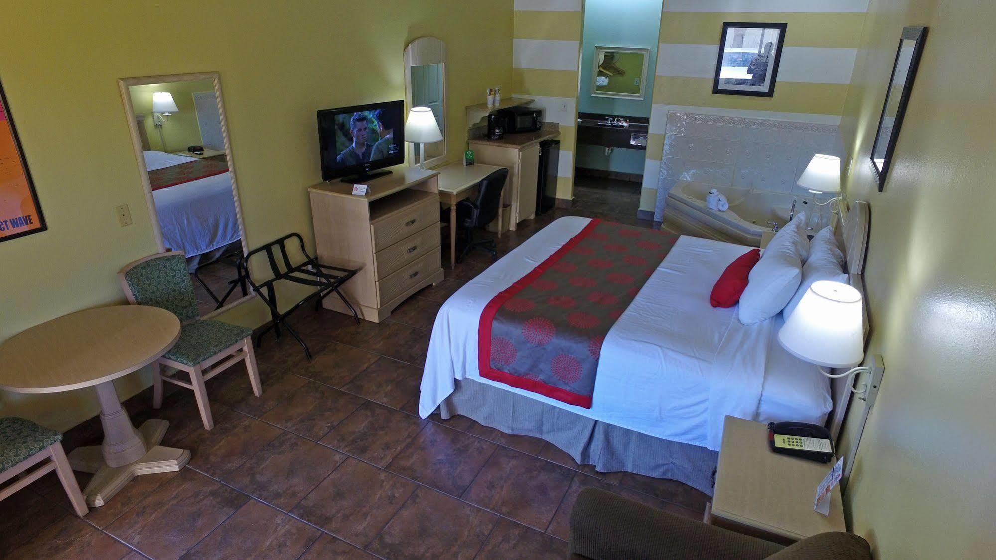 Ramada By Wyndham & 2* South Padre Island