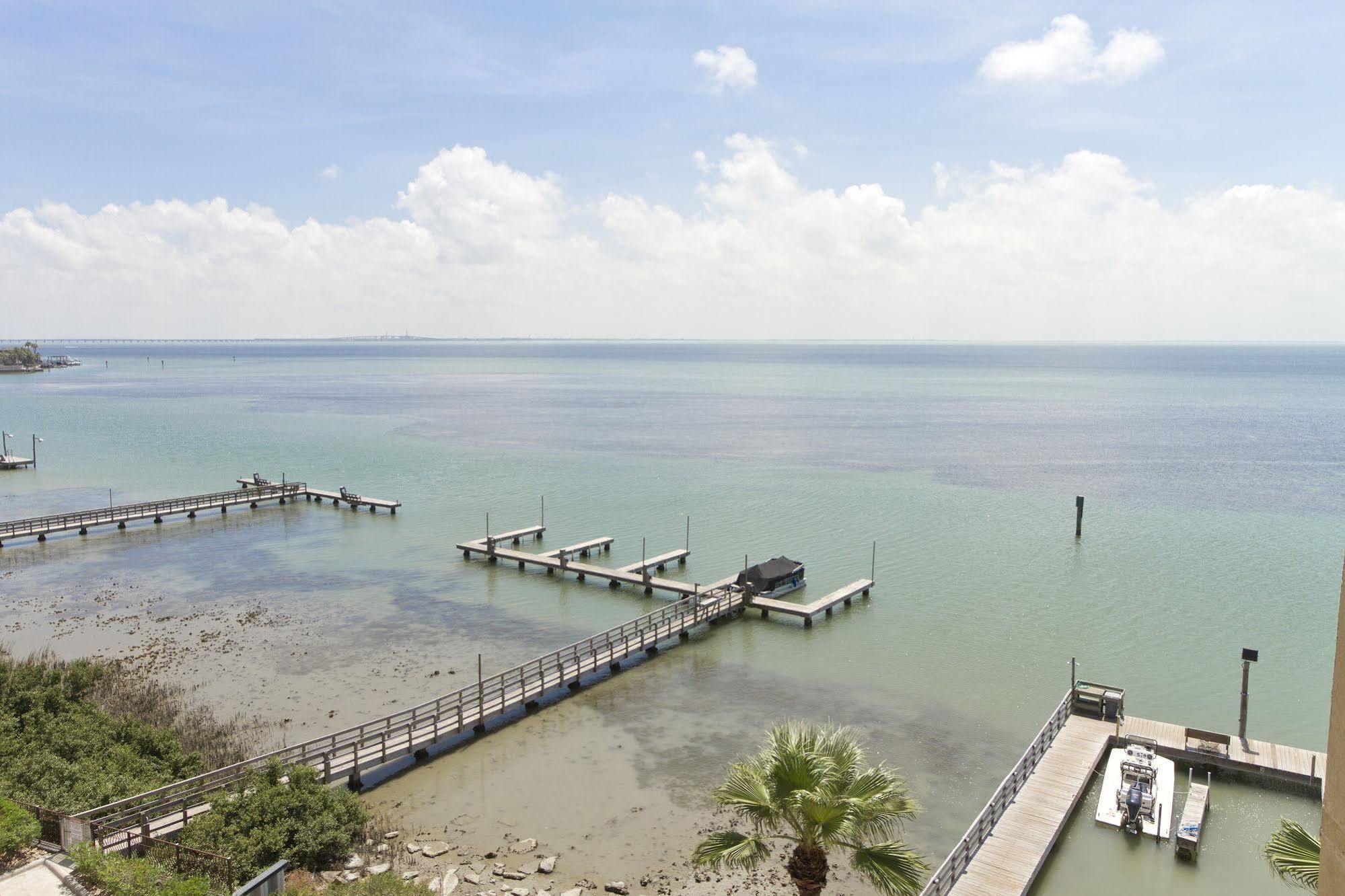 Galleon Bay Aparthotel 3*