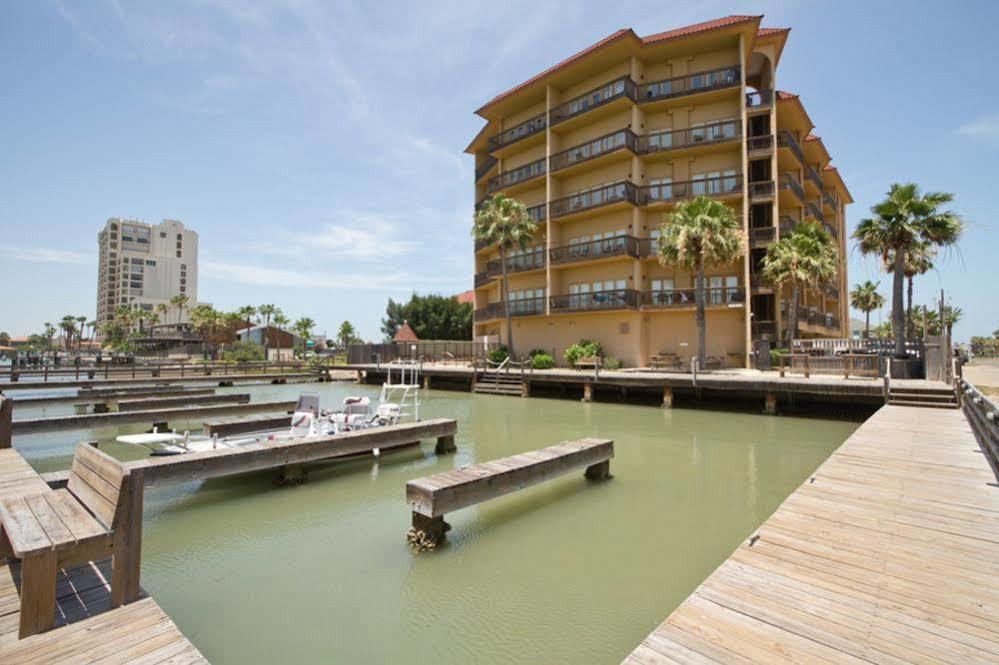 Aparthotel Galleon Bay 3*