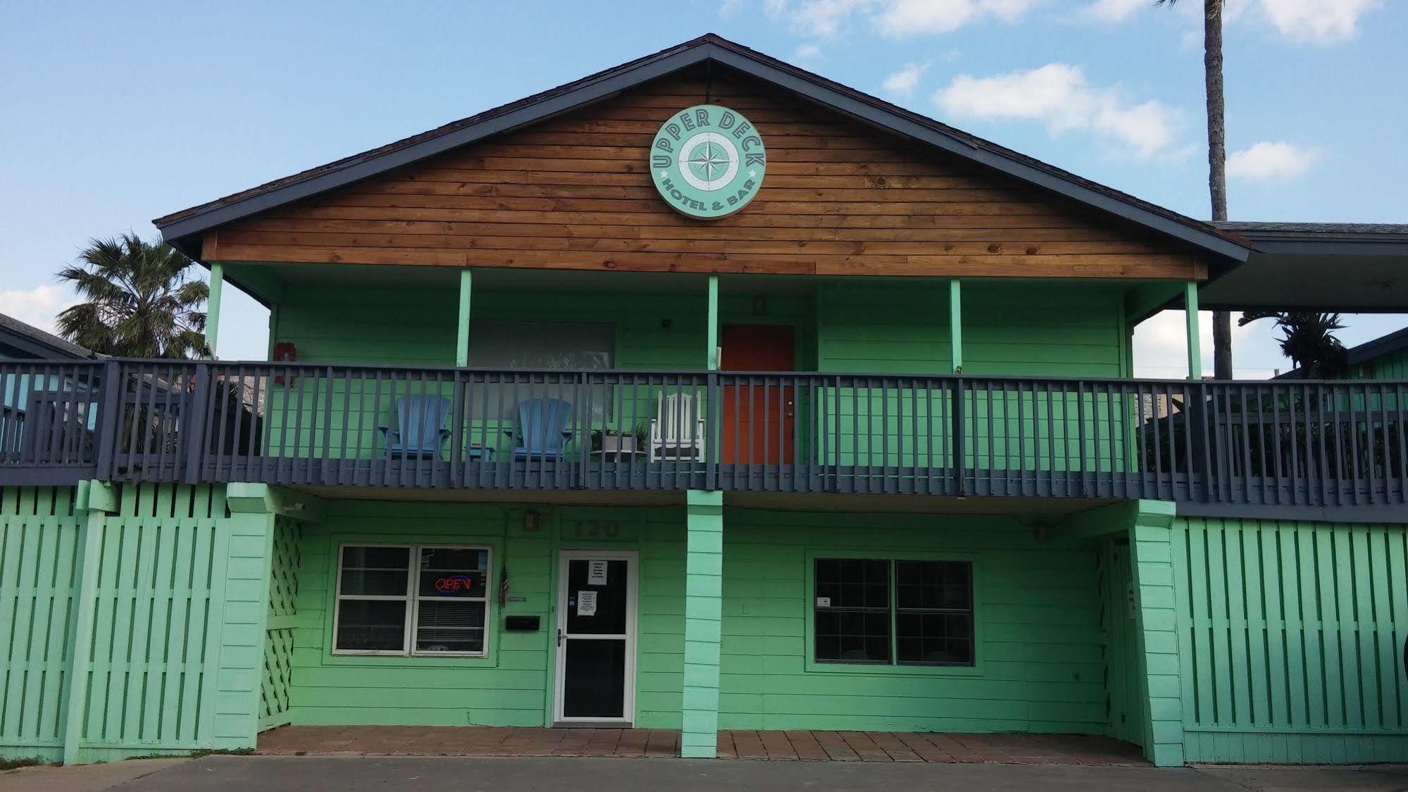 Upper Deck And Bar - Adults Only South Padre Island