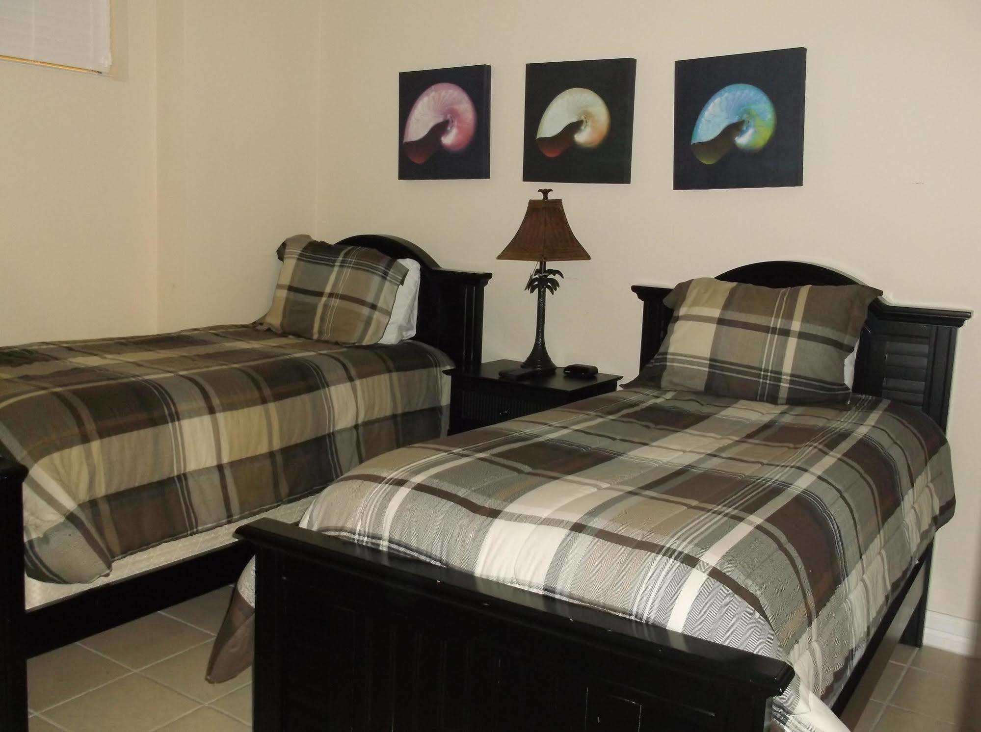 Galleon Bay Aparthotel 3*