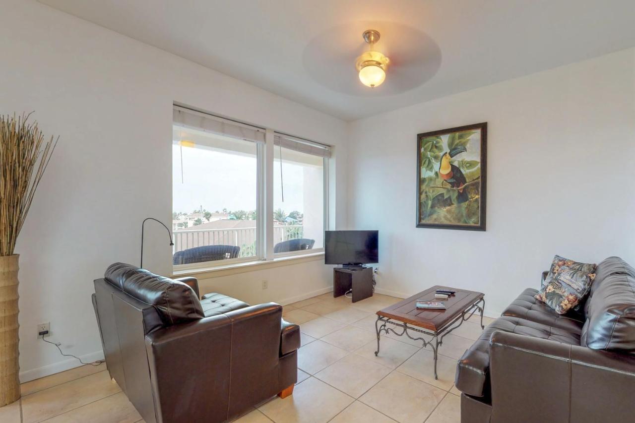 Marinas Apartment