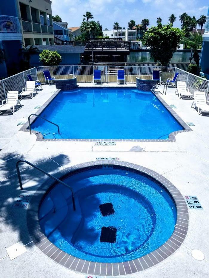 Casa Bella And Hotel 2*