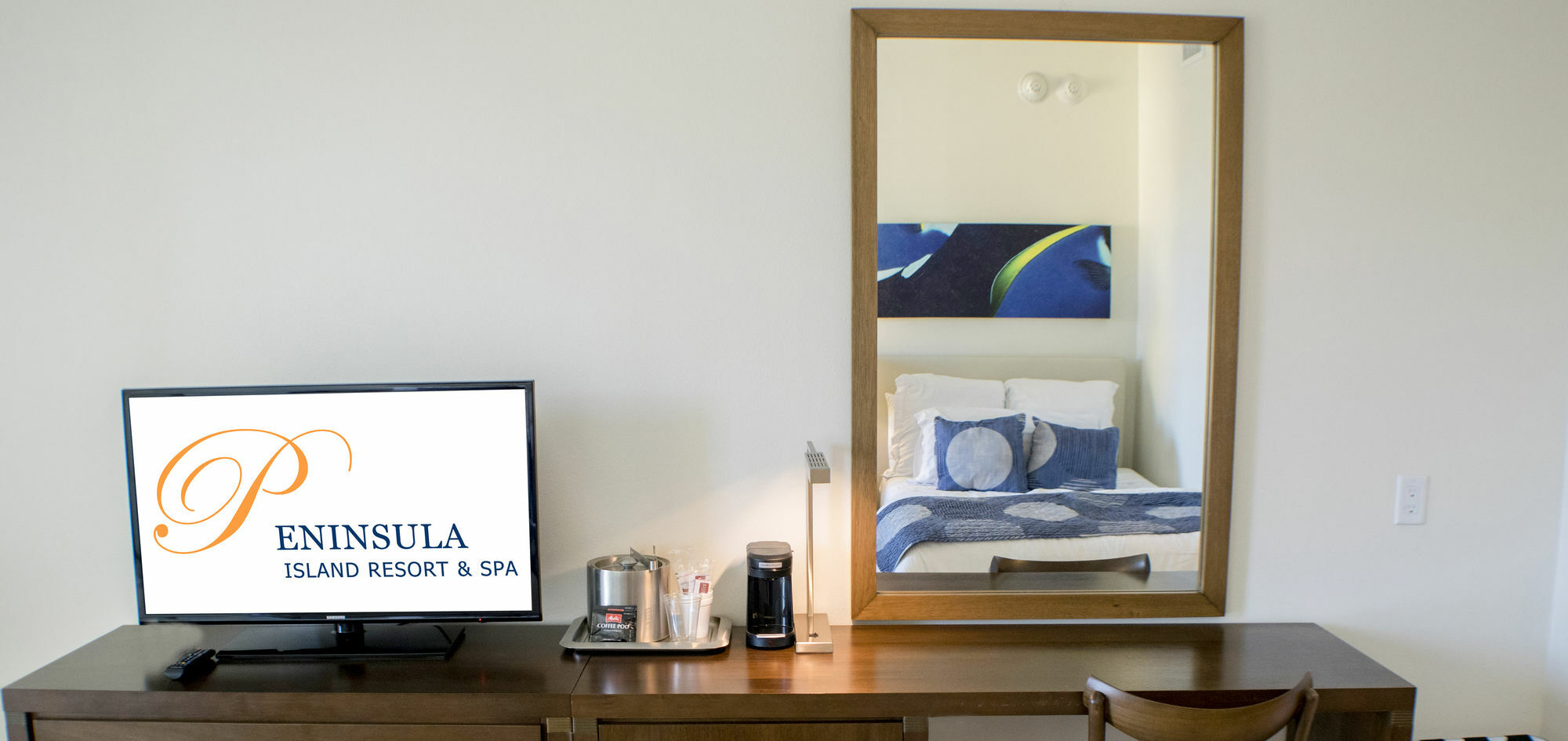 Peninsula Island & - Beachfront At Hotel 4*