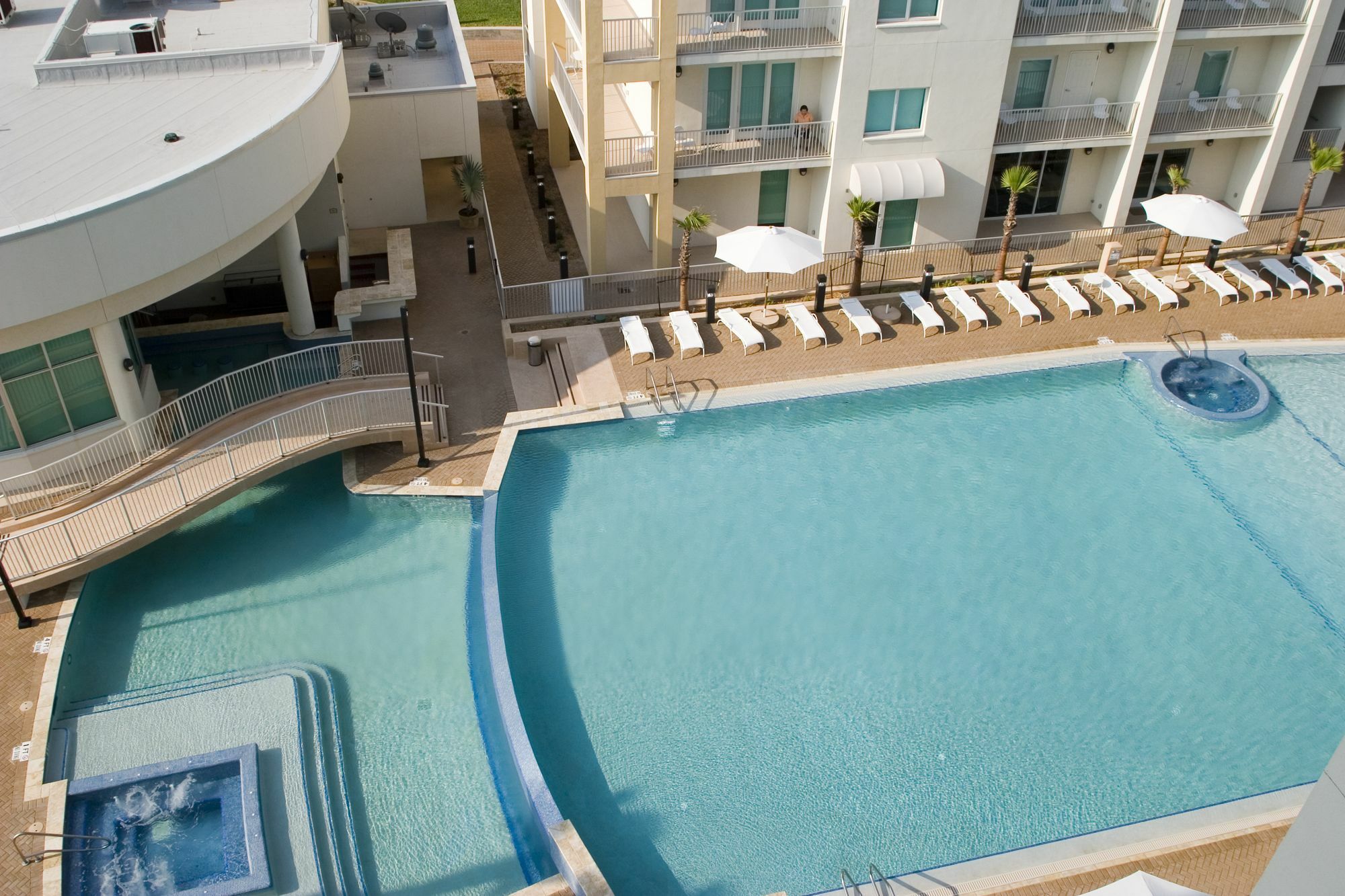 Hotel Peninsula Island & - Beachfront At