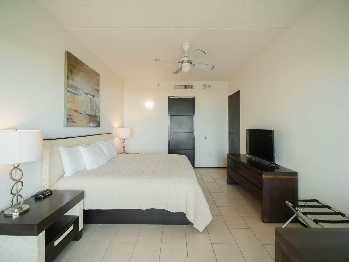Luxurious 3 Bedrooms In Peninsula At The Beach Apartment South Padre Island