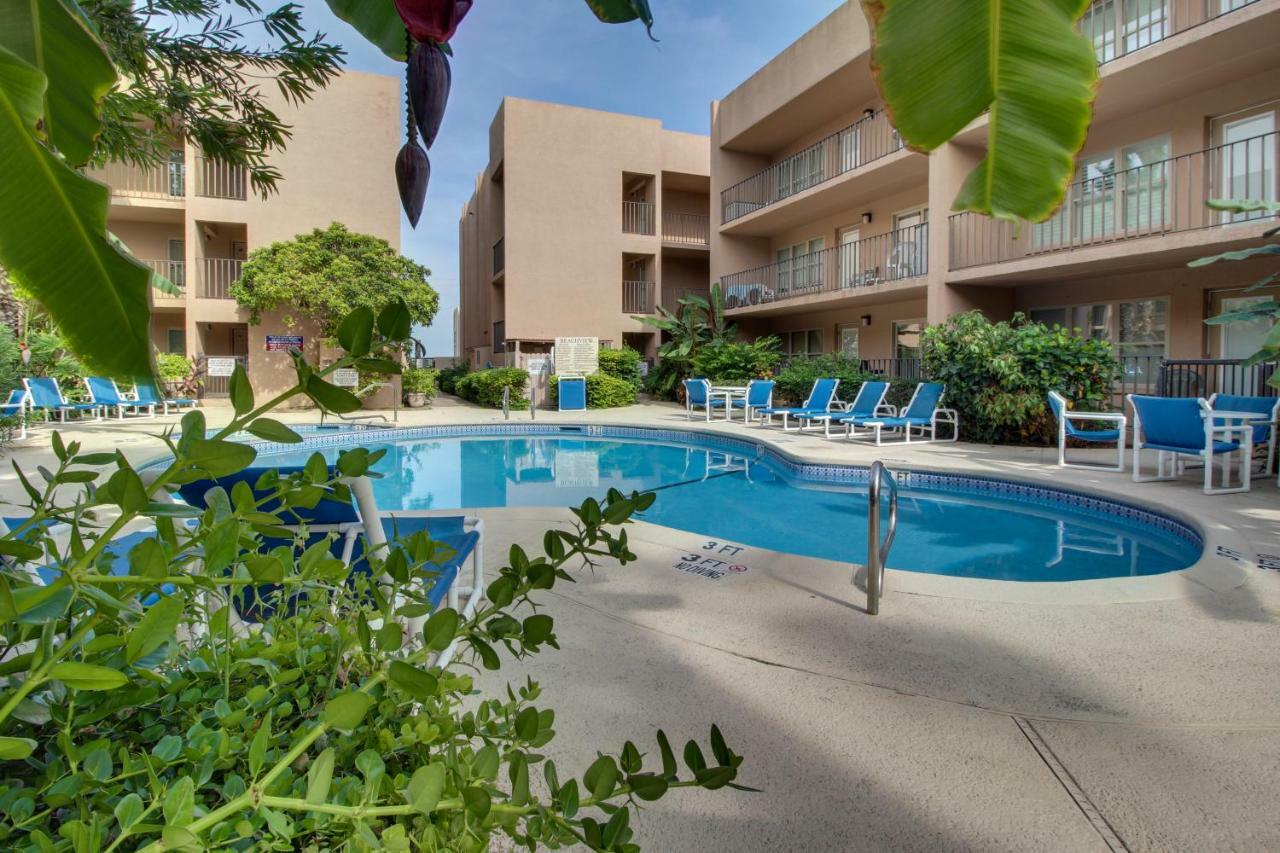 Beachview Condominiums: Wicker Wanderer Apartment *