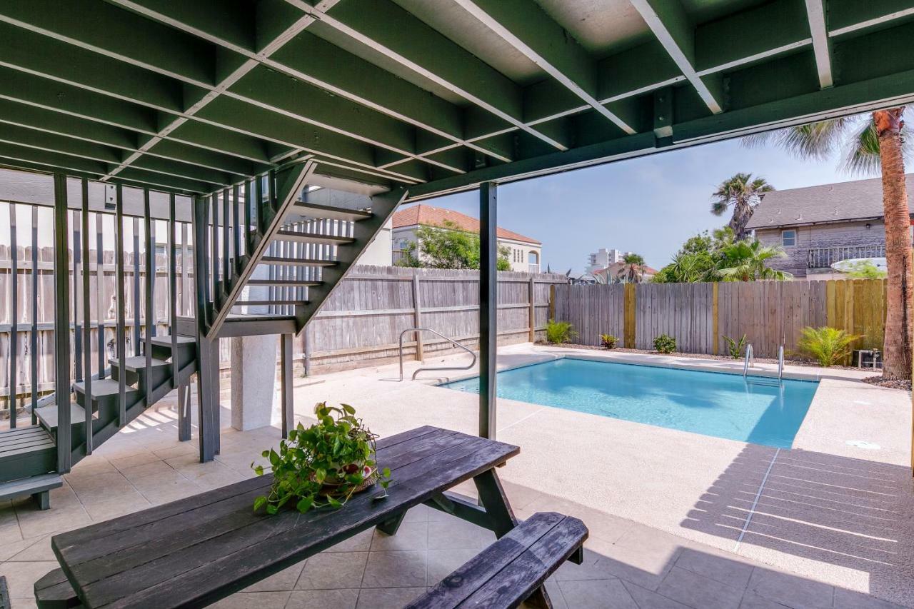 125b E. Lantana * South Padre Island