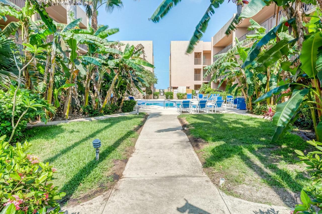 Palm Tree Escape Apartment *