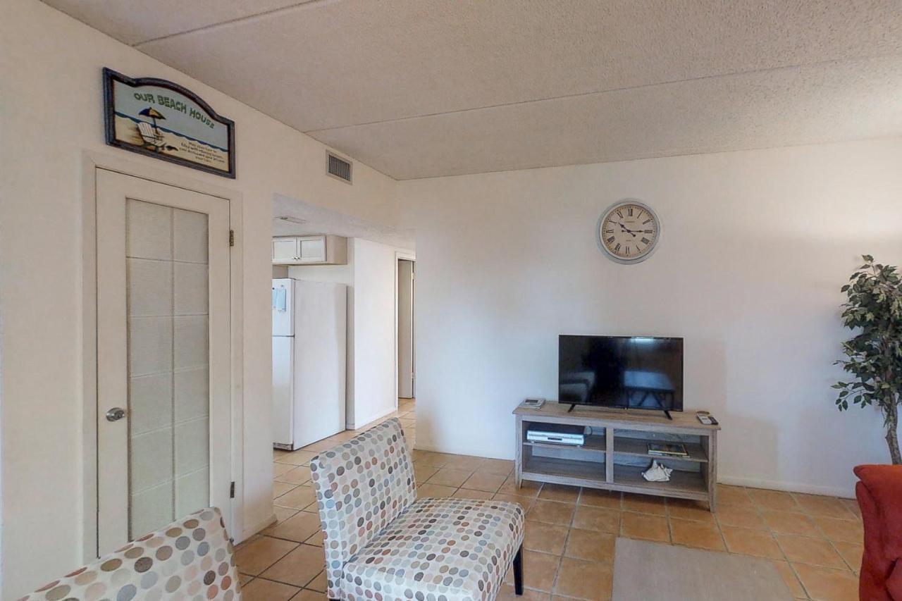 Apartment Ventura #204 *