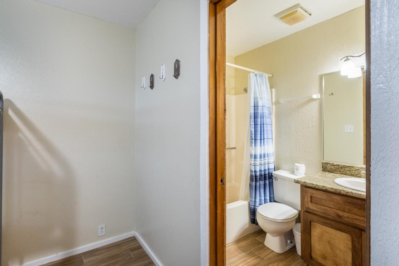 Holiday home Mesquite Duplex Side A *