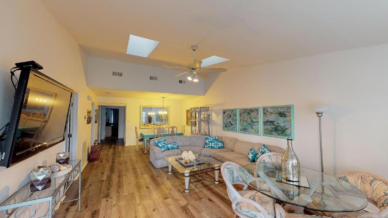 Padre Pool House Townhouse Holiday home *
