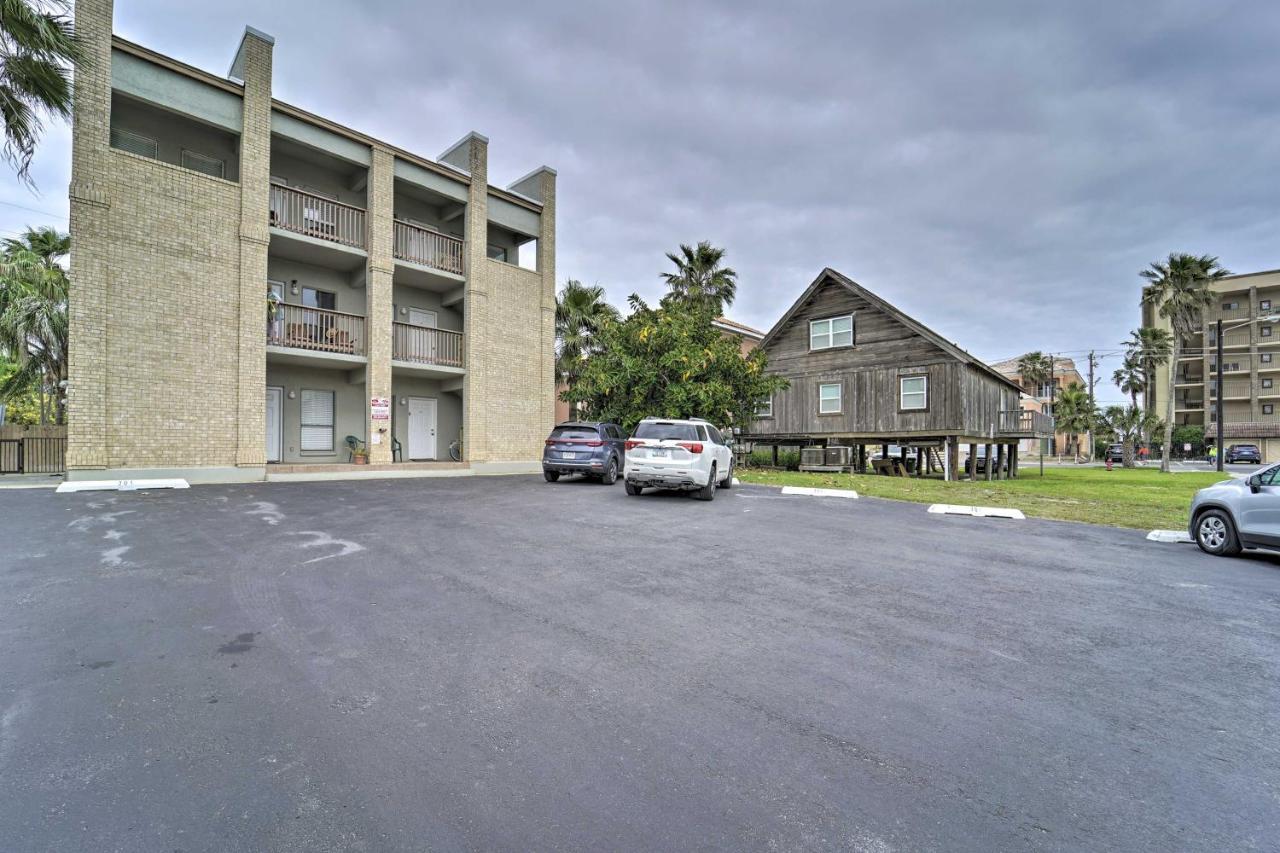 And Patio, Walk To Eats And Beach * South Padre Island