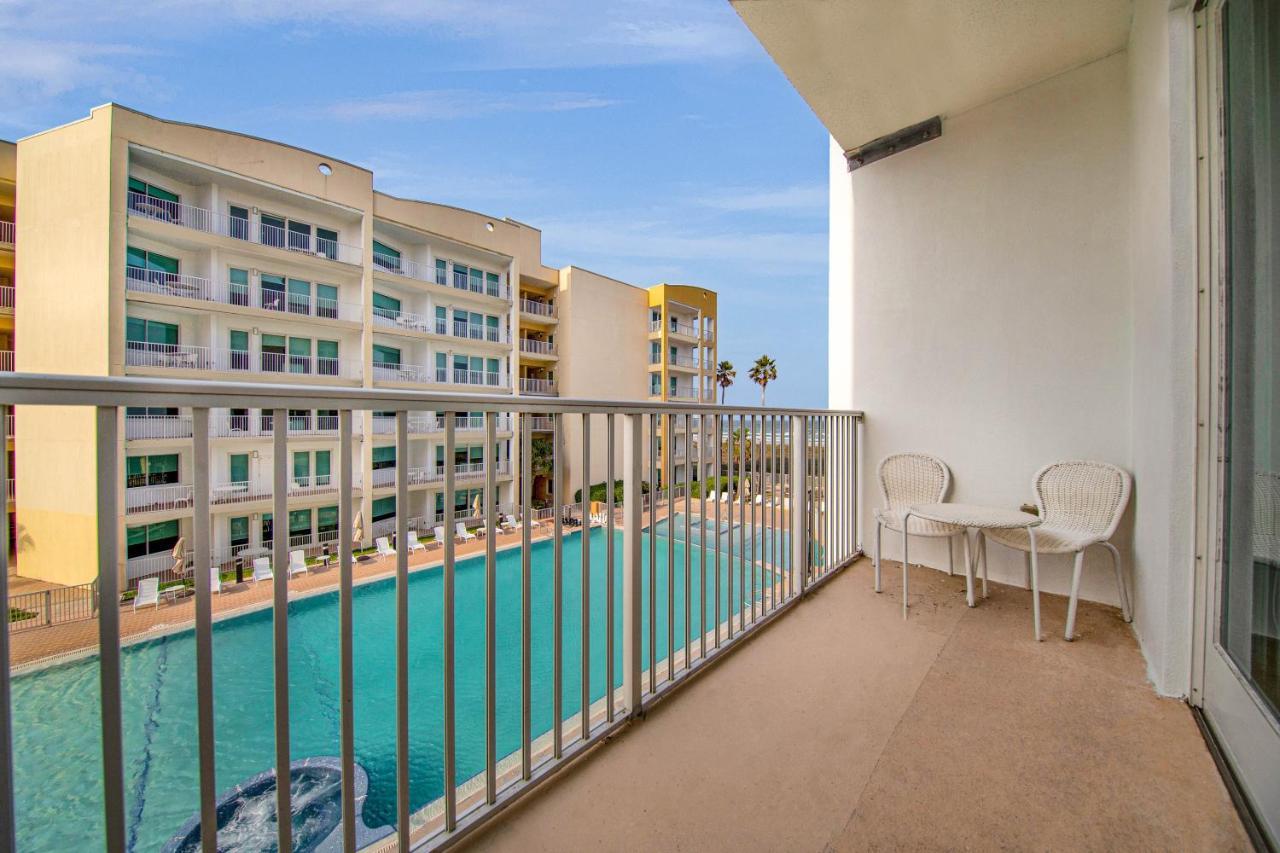 Peninsula Island & - Beachfront At