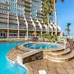 Fully Renovated Condo Steps From The Beach With Ocean View Balcony
