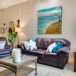 South Padre Island Condo Walk To Beach!