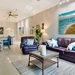 South Padre Island Condo Walk To Beach!