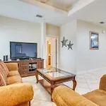 South Padre Island Condo Near Beach With Balcony!