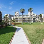 Vibrant Modern Condo With Large Balcony And Stunning Ocean Views