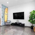 Immaculate Townhouse W Pool & Balcony South Padre