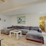 Solare Garden Villa 977