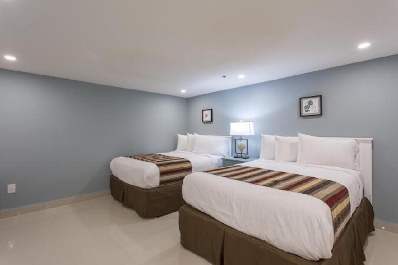 Solare Tower 2 Bedroom, #405 Holiday home *