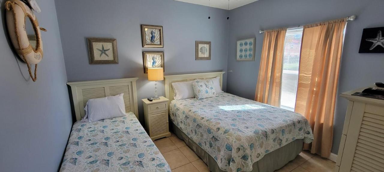 Swanky 2 Bedroom, Easy Walk To Mar Y Sol Ii # 1 Apartment *