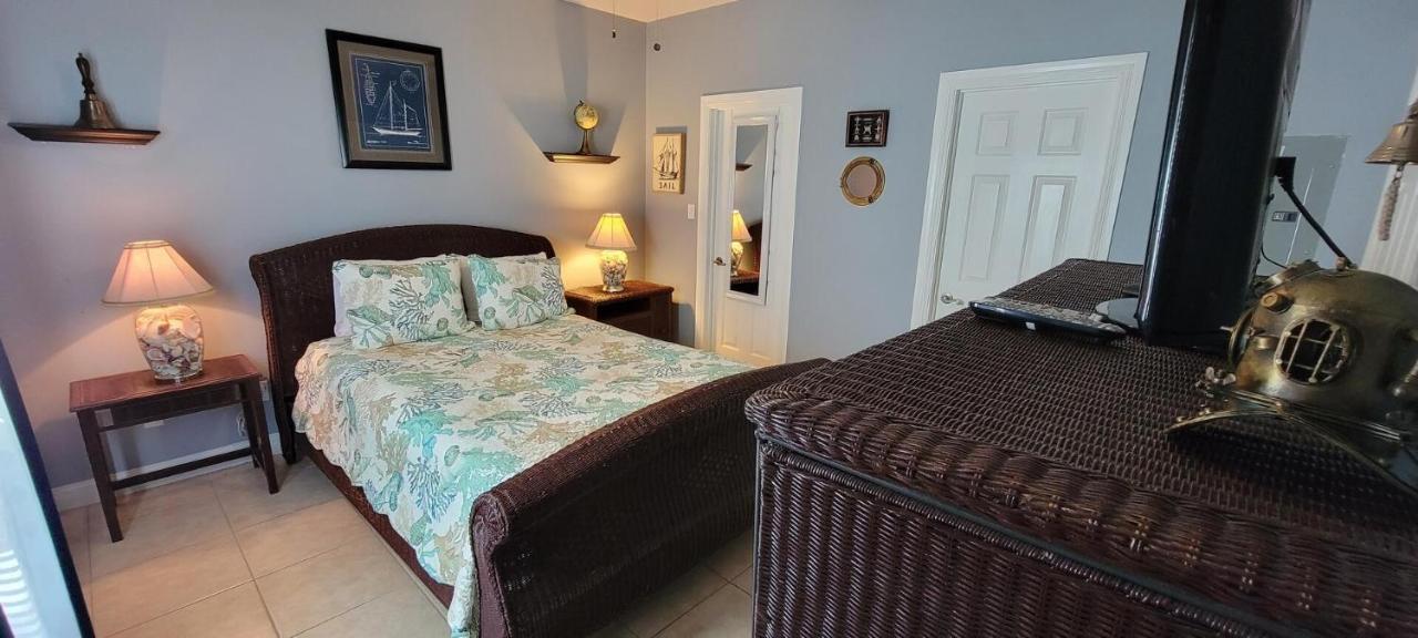 Swanky 2 Bedroom, Easy Walk To Mar Y Sol Ii # 1 *