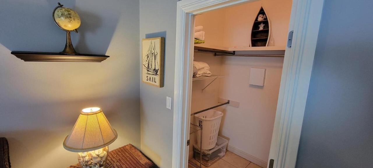 Swanky 2 Bedroom, Easy Walk To Mar Y Sol Ii # 1 Apartment South Padre Island