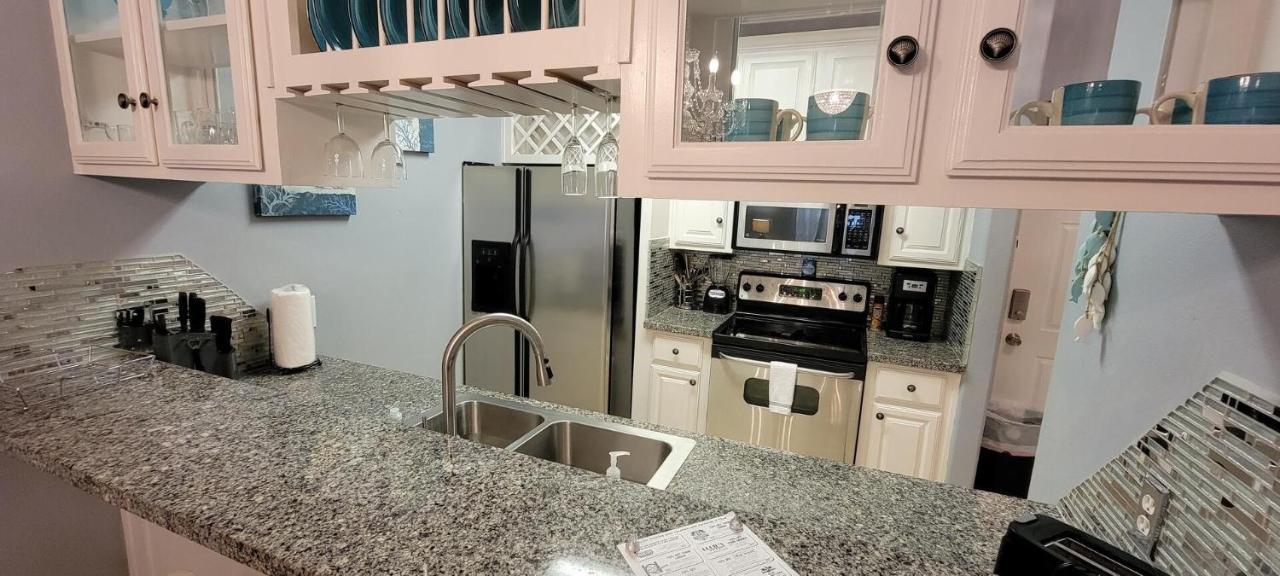 Apartment Swanky 2 Bedroom, Easy Walk To Mar Y Sol Ii # 1 *