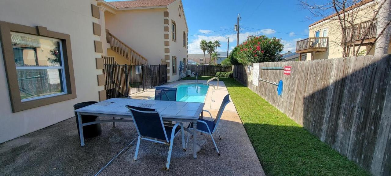 Swanky 2 Bedroom, Easy Walk To Mar Y Sol Ii # 1 Apartment